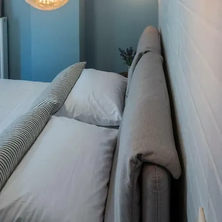Chanialiving Chania Luxury Garden Apt1 *