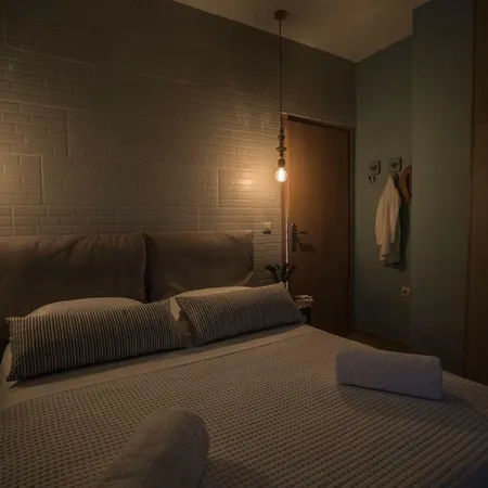 Chanialiving Chania Luxury Garden Apt1